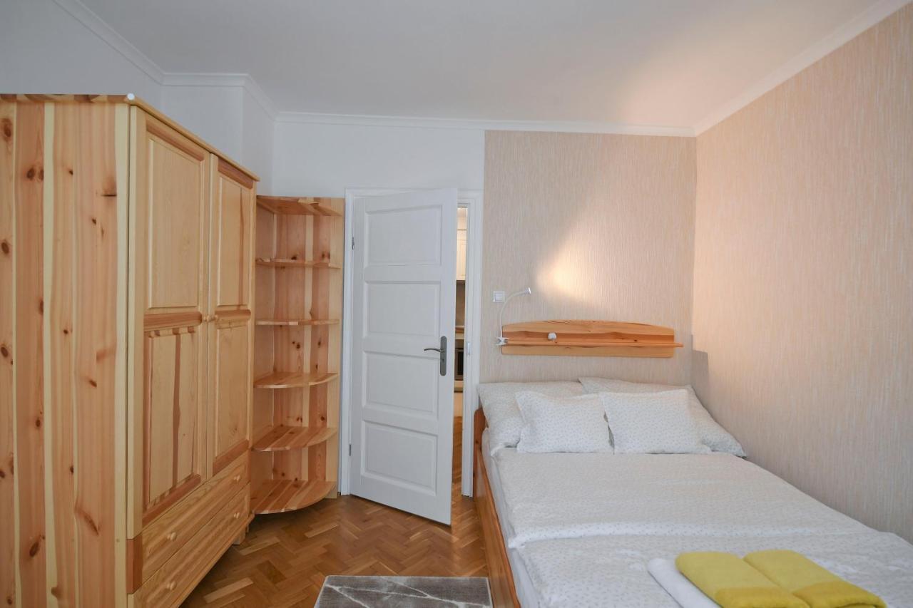 Vicente'S Apartment 埃格尔 外观 照片