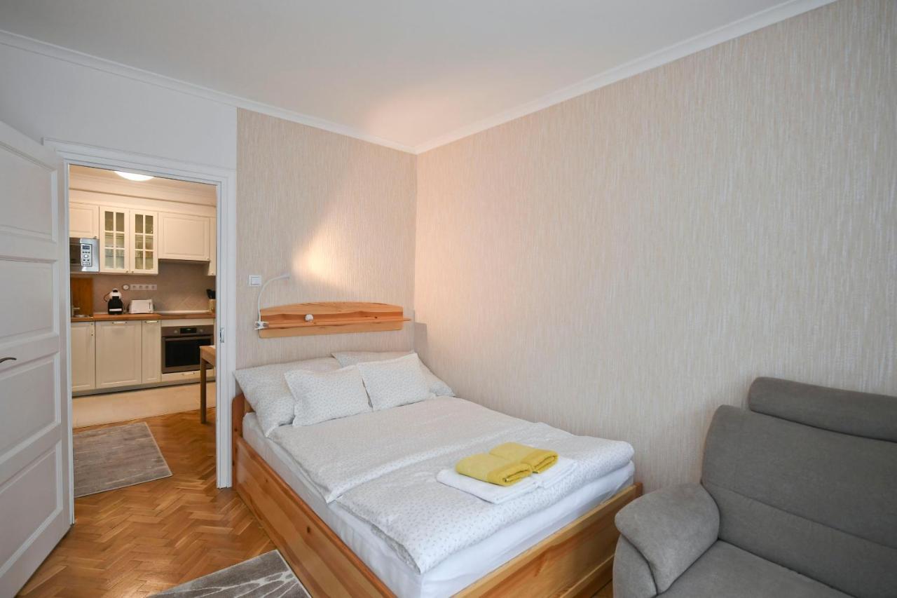 Vicente'S Apartment 埃格尔 外观 照片